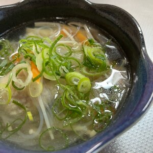 肉だんごと白菜と春雨のスープ